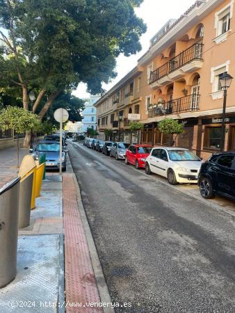 se vende bajo en pleno centro de fuengirola para reformar - MALAGA