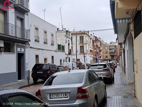 CASA-SOLAR DE 150 METROS - CORDOBA