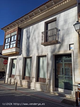 Casa en el centro Fuensaldaña - VALLADOLID