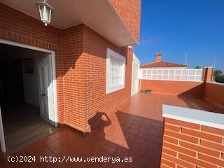 TRIPLEX EN VENTA Y EN ALQUILER EN PUJAIRE ALMERIA - ALMERIA