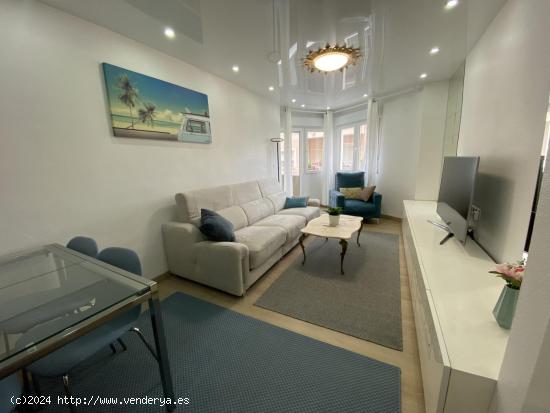 Apartamento en Torrevieja en la  zona Paseo Maritimo, - ALICANTE