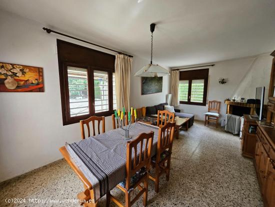 Chalet unifamiliar con piscina y Apartamento independiente a 800m de las mejores calas - TARRAGONA