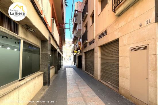 LOCAL COMERCIAL DE 195m EN EL CENTRO DE LA POBLACIÓN - BARCELONA