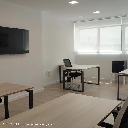 OFICINAS TOTALMENTE EQUIPADAS EN ALQUILER - GRANADA