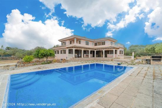  Chalet con piscina en S' Aranjassa - BALEARES 