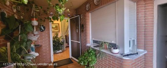 AOC VENDE CHALET ADOSADO EN NUMEB¡NCIA DE LA SAGRA 3HAB,2 BAÑOS ,1 ASEO Y GARAJE - TOLEDO