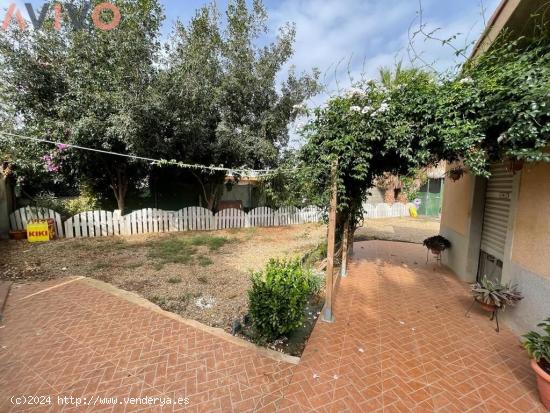 SE VENDE CHALET EN TODOSOL CON PISCNIA PRIVADA - MURCIA