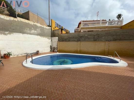 SE VENDE CHALET EN TODOSOL CON PISCNIA PRIVADA - MURCIA