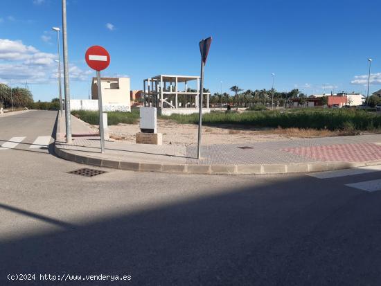  TERRENO URBANO ESQUINA EN ZONA AUDITORIO - ALICANTE 