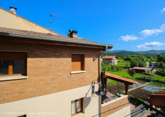 VIVIENDA EN EL CENTRO DE ALSASUA-NAVARRA - NAVARRA