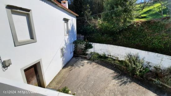 CASA DE PIEDRA CON EDIFICACIÓN AUXILIAR EN CEDEIRA - A CORUÑA