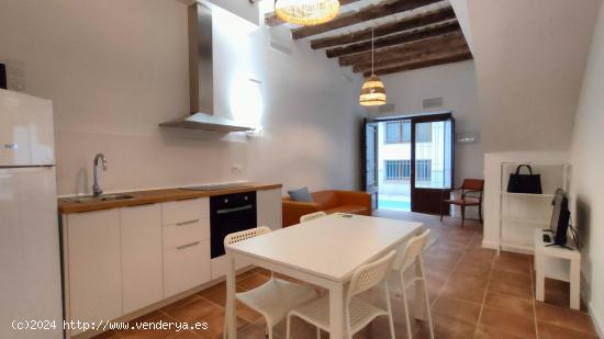  EDIFICIO DE 3 APARTAMENTOS CON LICENCIA TURÍSTICA! CENTRO-PLAYA! IDEAL COMO INVERSIÓN! - CASTELLON 