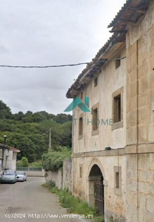 Se vende casa con terreno en Bárcena de Cicero - CANTABRIA