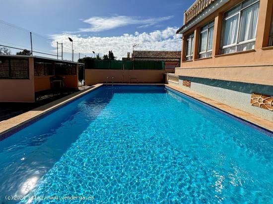 Casa con licencia turistica y piscina - BALEARES