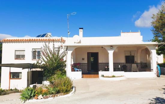 Finca en venta en Estepona | CABANILLAS PROPIEDADES - MALAGA