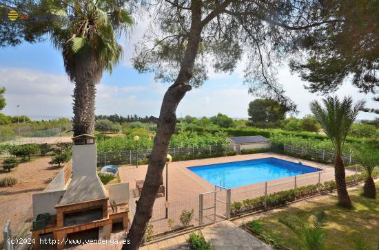 Extraordinaria VILLA en Los Balcones - Torrevieja - ALICANTE