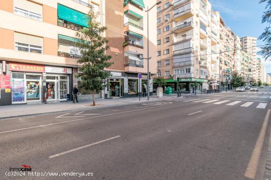 VENTA DE LICENCIA DE ESTANCO CON NEGOCIO ACTIVO - GRANADA