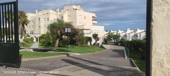 Estupenda plaza de garaje en venta en Benalmádena - MALAGA