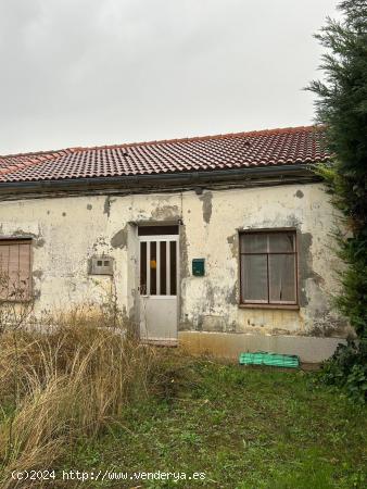 CASA 3 HABITACIONES. VENTA DE BAÑOS. - PALENCIA