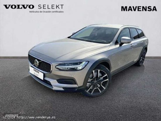  Volvo V 90 Core, B4 AWD Mild hybrid, Diesel de 2024 con 7 Km por 59.900 EUR. en Badajoz 