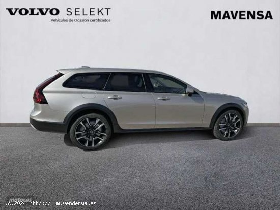 Volvo V 90 Core, B4 AWD Mild hybrid, Diesel de 2024 con 7 Km por 59.900 EUR. en Badajoz