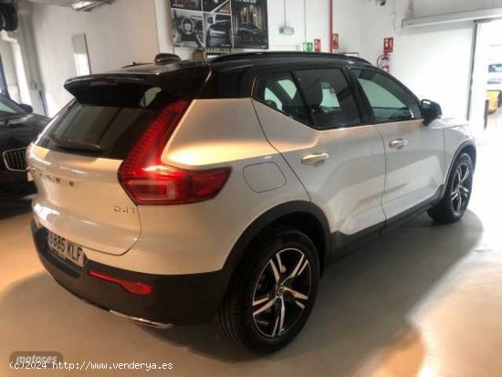 Volvo XC40 XC40 D4 AWD R-Design Automatico de 2018 con 88.000 Km por 33.900 EUR. en Madrid