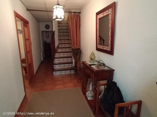 Casa con patio en zona San José - Ontinyent - VALENCIA