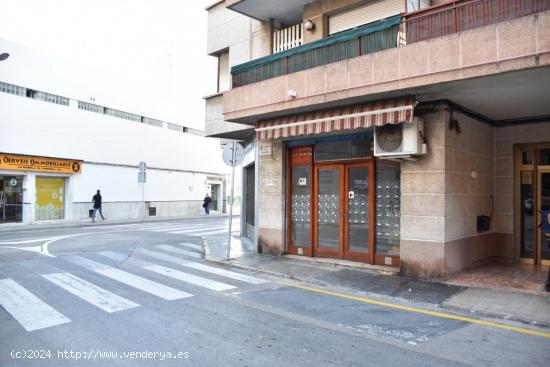  LOCAL COMERCIAL CON MUY BUENA UBICACION - TARRAGONA 