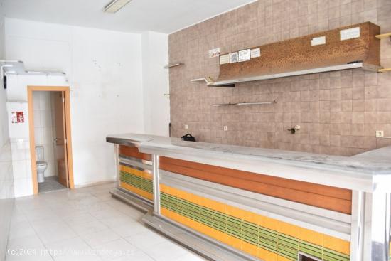 LOCAL COMERCIAL CON MUY BUENA UBICACION - TARRAGONA