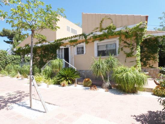  Encantadora Villa en La Huerta, Mutxamel con casa auxiliar - ALICANTE 