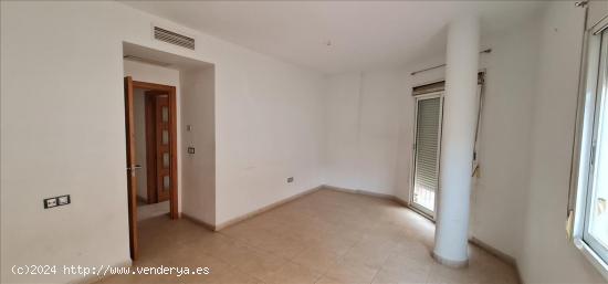 ¿Quieres comprar un piso de 3 dormitorios en Alguazas? - MURCIA