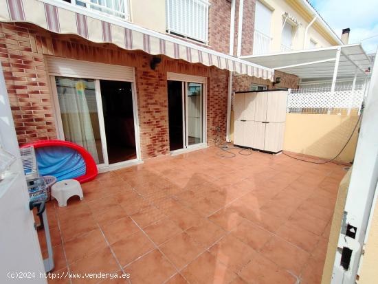 CHALET PAREADO EN BURRIANA - CASTELLON