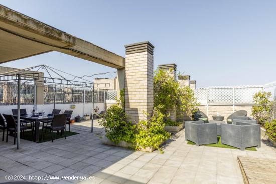 ESPECTACULAR ATICO  DE TRES DORMITORIOS, 110 m2 TERRAZA - ZARAGOZA