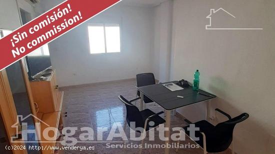 ¡CERCA DEL MAR Y DEL AYUNTAMIENTO! SEMINUEVO CON TERRAZA, ASCENSOR Y BALCÓN - ALICANTE