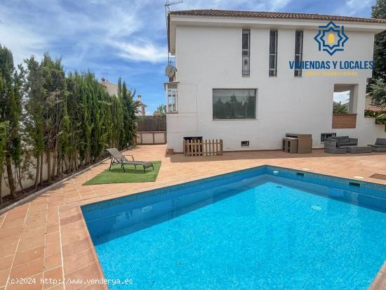 Preciosa casa en Llanos de Silva con piscina y amplio patio. - GRANADA