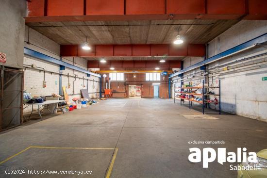 NAVE DE 3 PLANTAS, EN BARBERÀ DEL VALLÈS - BARCELONA