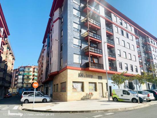  Em Miranda de Ebro, local de 96 m2 a la venta y/o alquiler - BURGOS 