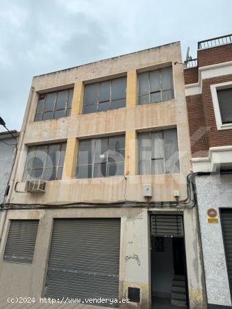  Se Vende en Elda - ALICANTE 