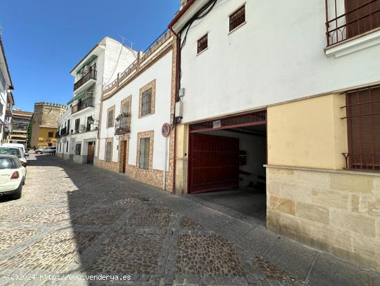 PLAZA GARAJE JUNTO A PLAZA COLON ( CORDOBA ) - CORDOBA