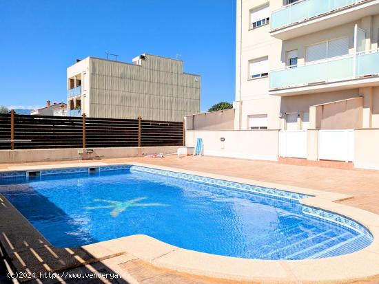 PISO Y PARQUING EN VENTA - TARRAGONA