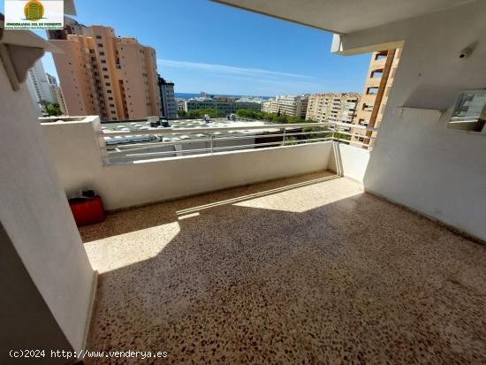 Piso de 3 habitaciones con vistas al mar parking y piscina en Benidorm. - ALICANTE