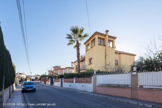  CHALET EN --OGÍJARES-GRANADA - GRANADA 