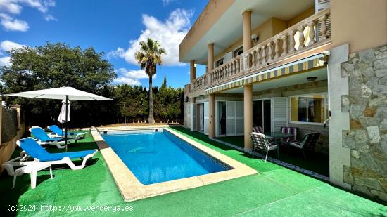 Chalet con piscina cerca de la playa - BALEARES