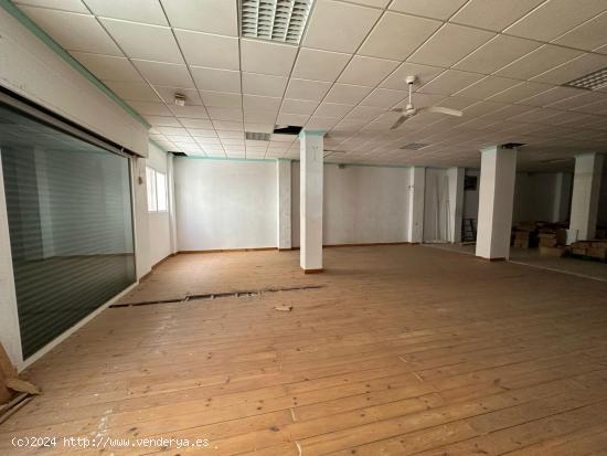 LOCAL COMERCIAL EN ALQUILER - IDEAL CUALQUIER NEGOCIO - MURCIA