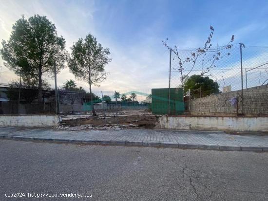  Fantástico terreno urbano en La Cañada, ideal para construir tu nuevo hogar!!! - VALENCIA 