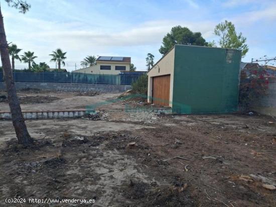 Fantástico terreno urbano en La Cañada, ideal para construir tu nuevo hogar!!! - VALENCIA