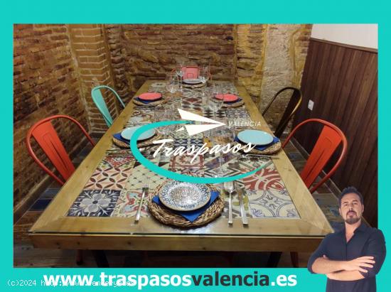 FAMOSA TABERNA EN TRASPASO EN EL BARRIO DEL CARMEN, VALENCIA - VALENCIA