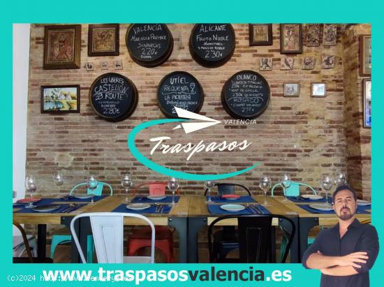 FAMOSA TABERNA EN TRASPASO EN EL BARRIO DEL CARMEN, VALENCIA - VALENCIA