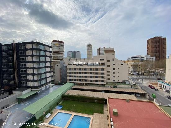 Plaza Triangular - ALICANTE