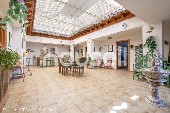 Chalet en venta de 669 m² Calle Real, 28410 Manzanares el Real (Madrid)